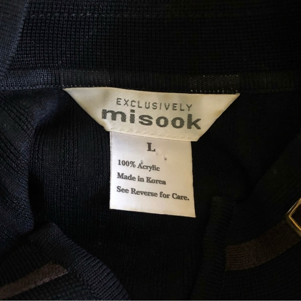 Exclusively Misook | Zebra Print Knit Zip Cardigan - Picture 6 of 7